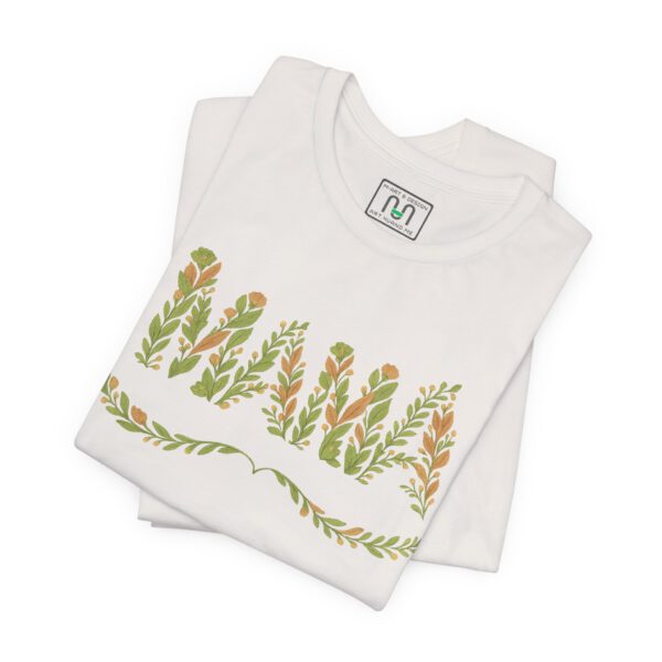Mama T‑Shirt – Floral Nature Design for Mom | Botanical Gift Idea